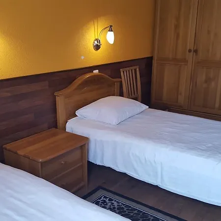 Strops Guest house *